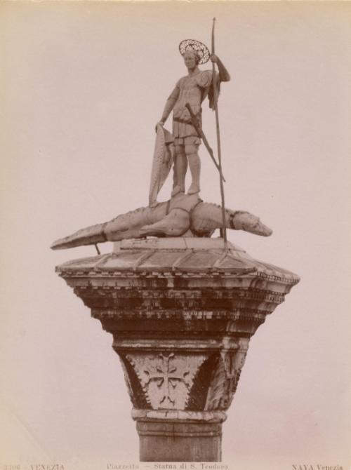 Venezia - Piazetta - Statua di S. Teodoro