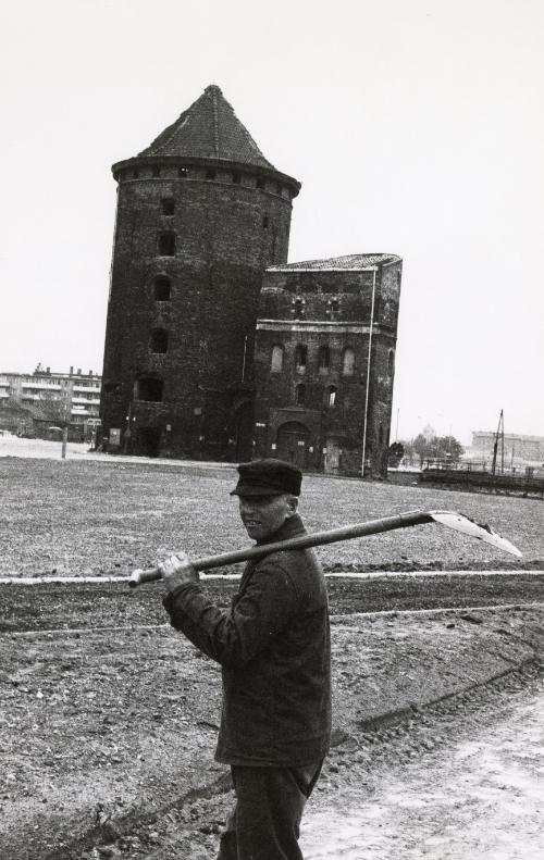 Old city gate, buildings all around were destroyed in WWII, Danzig, Poland