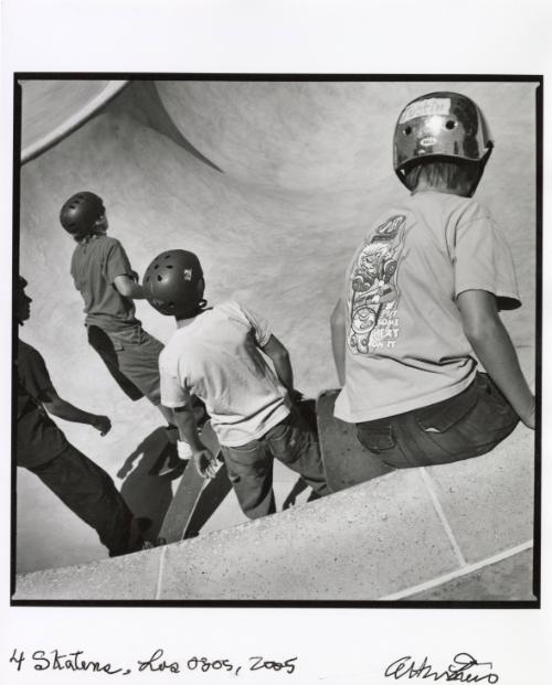 Four Skaters, Los Osos